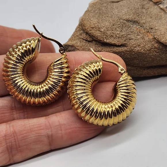cult gaia 18K Gold plated Lightweight Earrings Chunky Textured Unique Hoop